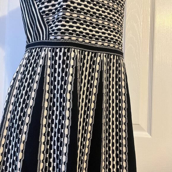 Tory Burch Monique black and cream knit pleated sleeveless fit-and-flare dress - Picture 6 of 11